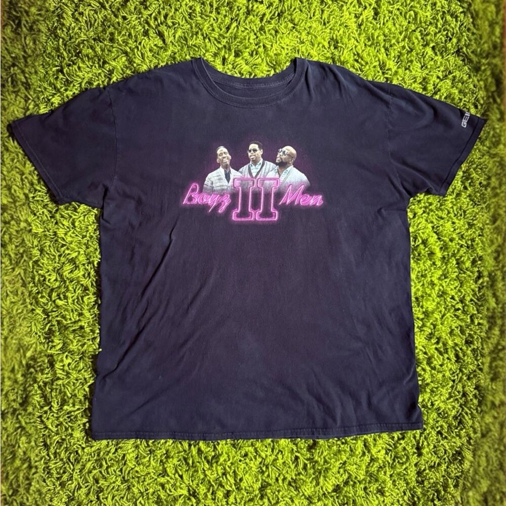 Boyz II Men Tee | Bad Newz Tour Graphic T-shirt | 2XL